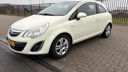 Occasion 2012 Opel Corsa Cosmo Hatchback | € 1.800 (Eerlijke prijs)