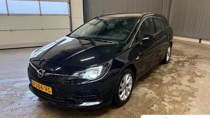 Zwart Gebruikt 2022 Opel Astra Business Elegance Stationwagen | € 16.895 (Eerlijke prijs)