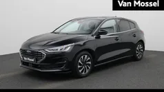 Zwart Gebruikt 2023 Ford Focus Titanium Hatchback | € 21.900 (Eerlijke prijs)