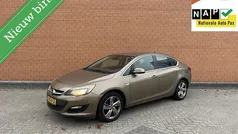 Gebruikt 2013 Opel Astra Sedan | € 2.995 (Eerlijke prijs)