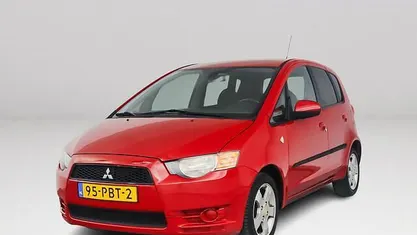 Rood Gebruikt 2011 Mitsubishi Colt Edition Hatchback | € 3.250 (Goede deal)