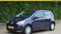 Blauw Gebruikt 2015 VW up! move up! Hatchback | € 7.950 (Eerlijke prijs)