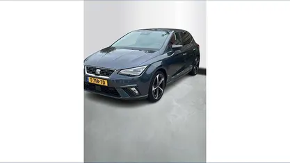 Grijs Gebruikt 2023 Seat Ibiza CONNECT Hatchback | € 18.750 (Eerlijke prijs)