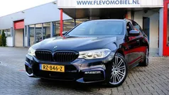 Zwart, metallic lak Gebruikt 2018 BMW 520 M Sport Stationwagen | € 27.950 (Goede deal)