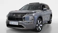 Gebruikt 2025 Mitsubishi Outlander P-HEV Instyle SUV | € 59.245 (Eerlijke prijs)