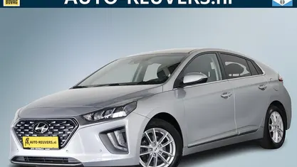 Zilver Occasion 2020 Hyundai Ioniq Premium Hatchback | € 19.900 (Eerlijke prijs)