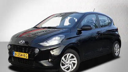 Zwart Occasion 2021 Hyundai i10 Comfort Hatchback | € 14.835 (Eerlijke prijs)