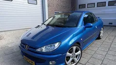Blauw Gebruikt 2002 Peugeot 206 CC Cabriolet | € 995 (Eerlijke prijs)