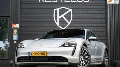 Grijs Gebruikt 2022 Porsche Taycan Cross Turismo Sedan | € 61.950 (Super prijs)
