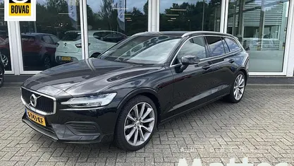 Occasion Volvo V60 Momentum 191 PK (140 kW) 2019 Zwart, metallic lak Stationwagen