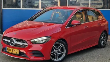 Occasion Mercedes B200 AMG 163 PK (119 kW) 2019 Rood MPV