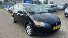 Zwart Gebruikt 2009 Mitsubishi Colt Inform Hatchback | € 3.250 (Eerlijke prijs)