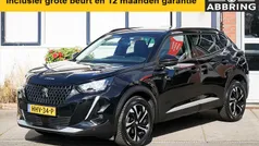 Zwart Gebruikt 2021 Peugeot 2008 Allure SUV | € 19.850 (Eerlijke prijs)