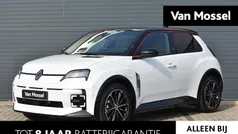 Gebruikt 2024 Renault R5 Iconic Hatchback | € 32.440 (Eerlijke prijs)
