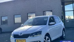 Wit Gebruikt 2016 Skoda Fabia Joy Hatchback | € 7.499 (Eerlijke prijs)