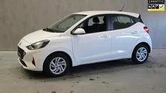 Wit Gebruikt 2023 Hyundai i10 Comfort Hatchback | € 14.195 (Eerlijke prijs)