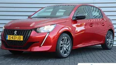 Rood Gebruikt 2023 Peugeot 208 Active Hatchback | € 16.095 (Eerlijke prijs)