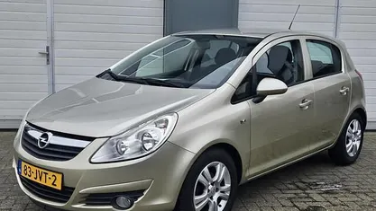 Occasion Opel Corsa Edition 90 PK (66 kW) 2009 Beige (metallic) Hatchback