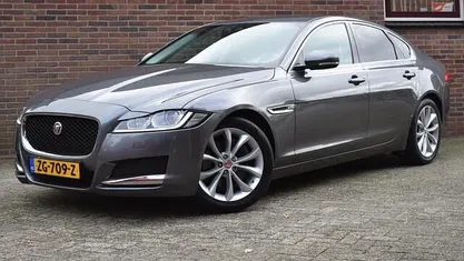 Grijs Gebruikt 2019 Jaguar XF Prestige Sedan | € 11.949 (Eerlijke prijs)