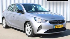 Grijs, metallic lak Gebruikt 2021 Opel Corsa Edition Hatchback | € 12.745 (Eerlijke prijs)