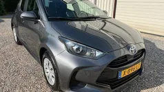 Grijs Gebruikt 2023 Toyota Yaris Active Hatchback | € 19.998 (Goede deal)