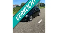 Zwart Gebruikt 2010 VW Golf VI Highline Hatchback | € 4.399 (Eerlijke prijs)
