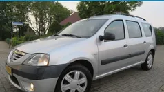 Grijs Gebruikt 2008 Dacia Logan Lauréate Sedan | € 1.595 (Eerlijke prijs)