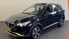 Zwart Gebruikt 2021 MG ZS Luxury Sedan | € 16.750 (Eerlijke prijs)