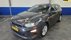 Grijs, metallic lak Gebruikt 2020 Kia Ceed Sportswagon Stationwagen | € 19.250 (Eerlijke prijs)