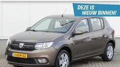 Bruin Gebruikt 2020 Dacia Sandero Comfort Hatchback | € 11.935 (Goede deal)