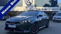 Grijs, metallic lak Gebruikt 2022 Kia ProCeed GT-Line Hatchback | € 28.745 (Eerlijke prijs)