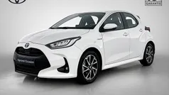Wit Gebruikt 2021 Toyota Yaris Hybrid Business Edition Hatchback | € 18.950 (Eerlijke prijs)
