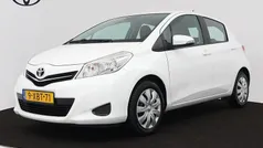 Wit Gebruikt 2014 Toyota Yaris Hatchback | € 9.445 (Eerlijke prijs)