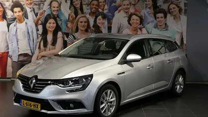 Occasion 2020 Renault Mégane GrandTour LIMITED Stationwagen | € 16.950 (Eerlijke prijs)