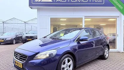 Occasion 2015 Volvo V40 Ocean Race Hatchback | € 6.995 (Goede deal)