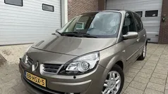 Beige Gebruikt 2009 Renault Scénic III Business MPV | € 3.795 (Super prijs)