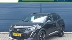 Zwart Gebruikt 2021 Peugeot 2008 GT SUV | € 20.940 (Eerlijke prijs)