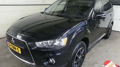 Zwart Gebruikt 2012 Mitsubishi Outlander Edition SUV | € 8.945 (Eerlijke prijs)