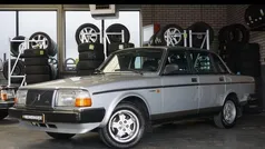 Grijs Gebruikt 1989 Volvo 240 Sedan | € 14.900