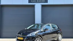 Zwart Gebruikt 2017 Peugeot 208 Hatchback | € 6.350 (Eerlijke prijs)