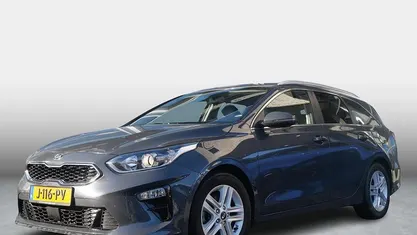 Gebruikt 2020 Kia Ceed Hatchback | € 14.890 (Eerlijke prijs)