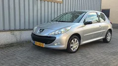 Grijs Gebruikt 2010 Peugeot 206+ Hatchback | € 2.950 (Eerlijke prijs)