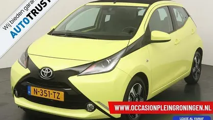 Geel Occasion 2017 Toyota Aygo X-cite Hatchback | € 10.950 (Eerlijke prijs)
