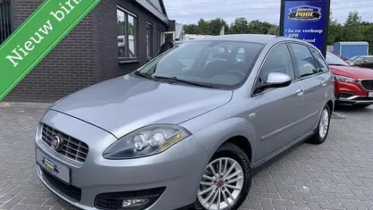 Grijs Gebruikt 2008 Fiat Croma Hatchback | € 3.499 (Eerlijke prijs)