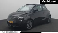 Zwart Gebruikt 2022 Fiat 500e Icon Cabriolet | € 19.900 (Eerlijke prijs)