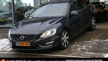 Grijs Gebruikt 2013 Volvo V60 Summum Stationwagen | € 5.995 (Super prijs)