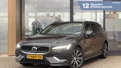 Grijs Gebruikt 2023 Volvo V60 Core Stationwagen | € 35.995 (Goede deal)