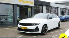 Wit Gebruikt 2023 Opel Astra GSe Hatchback | € 32.990 (Eerlijke prijs)