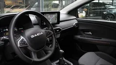 Grijs Gebruikt 2025 Dacia Jogger Extreme MPV | € 29.900 (Eerlijke prijs)