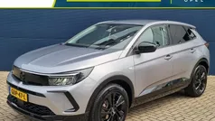 Grijs Gebruikt 2023 Opel Grandland X S SUV | € 30.385 (Eerlijke prijs)